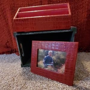Picture frame and letter holder - genuine leather